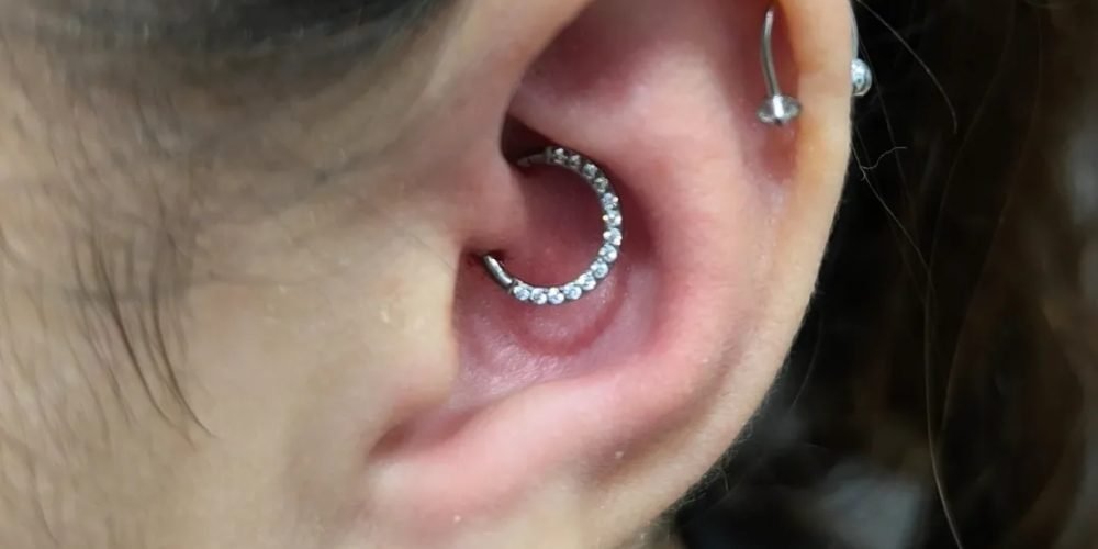 PIERCING EM SANTA ISABEL - BODY PIERCER RENAN REA