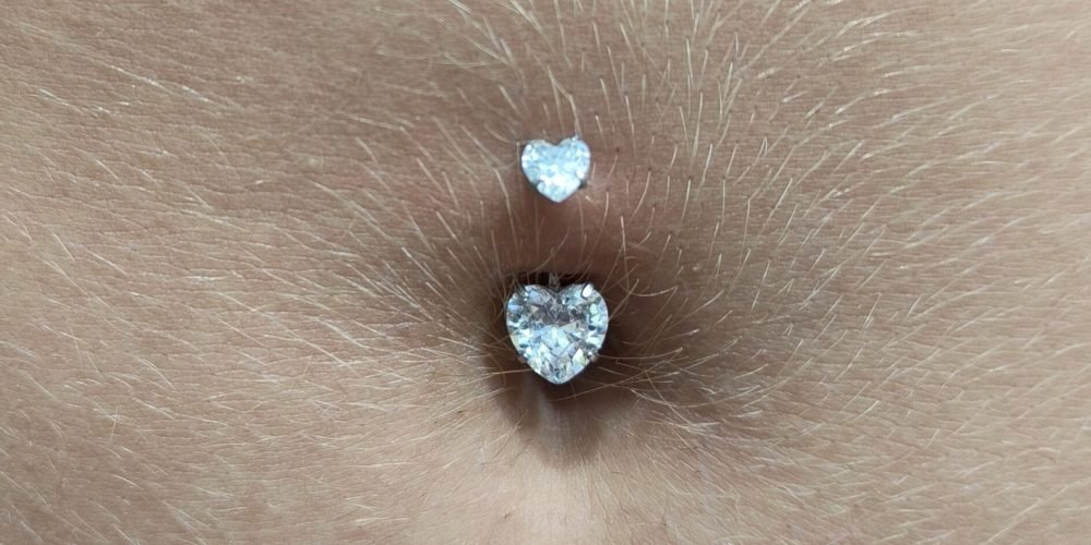 PIERCING UMBIGO EM SANTA ISABEL - BODY PIERCER RENAN REA